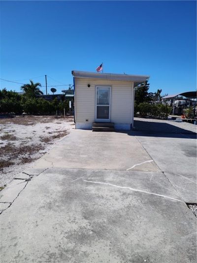 5150 Sandpiper Dr, Saint James City, FL 33956 Photo