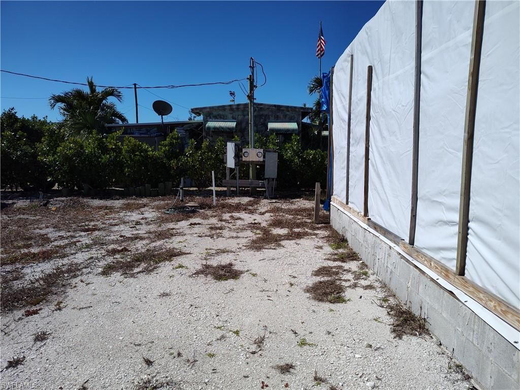 5150 Sandpiper Dr, Saint James City, FL 33956 Photo