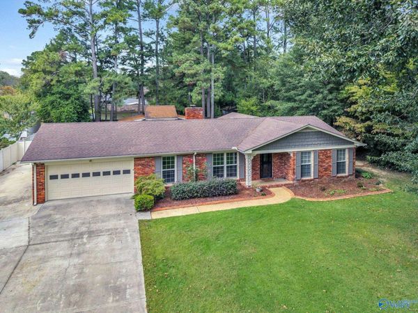 2307 Brookwood Drive SE, Decatur, AL 35601