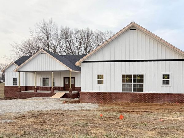 107 Stone Crest Drive, Bedford, IN 47421