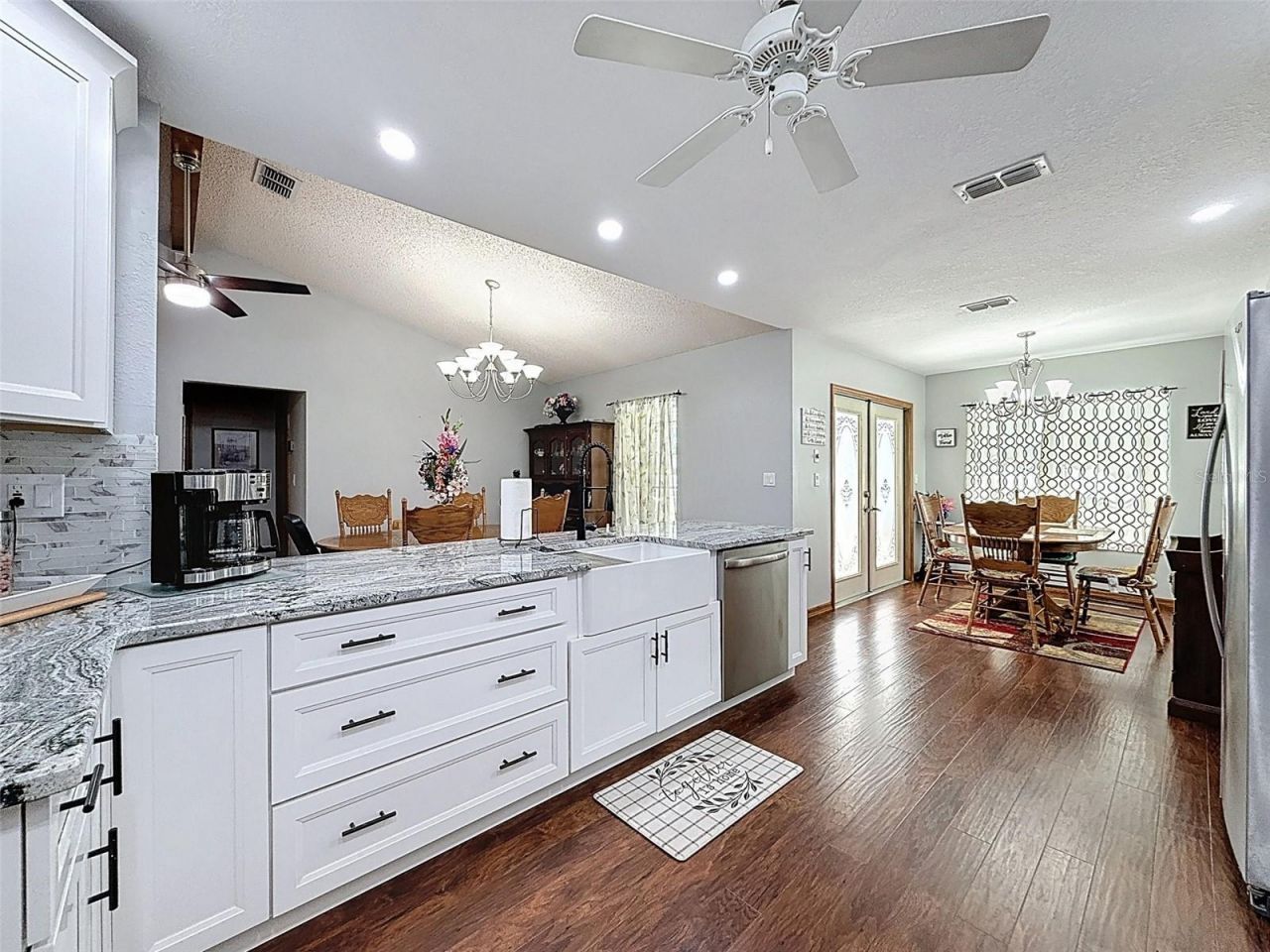 2124 Little Peach Court, Spring Hill, FL 34608 Photo