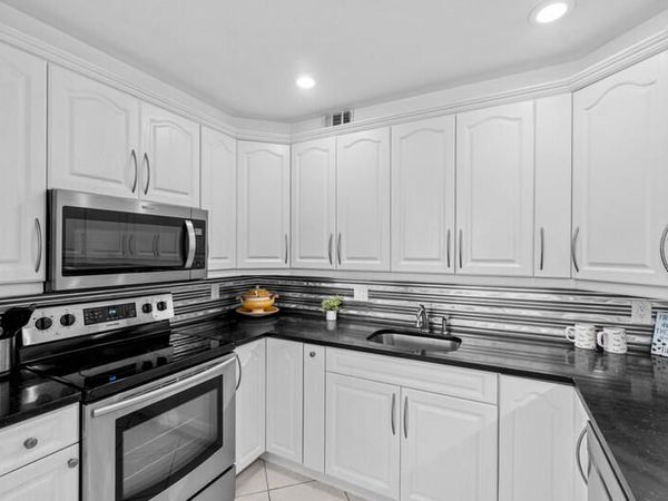 4013 Yarmouth A, Boca Raton, FL 33434