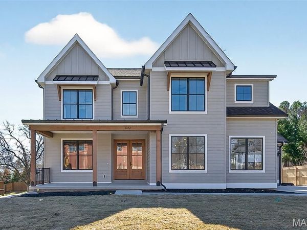 1312 W Essex Avenue, Kirkwood, MO 63122