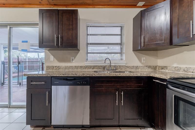 6660 Allen Street, Hollywood, FL 33024 Photo