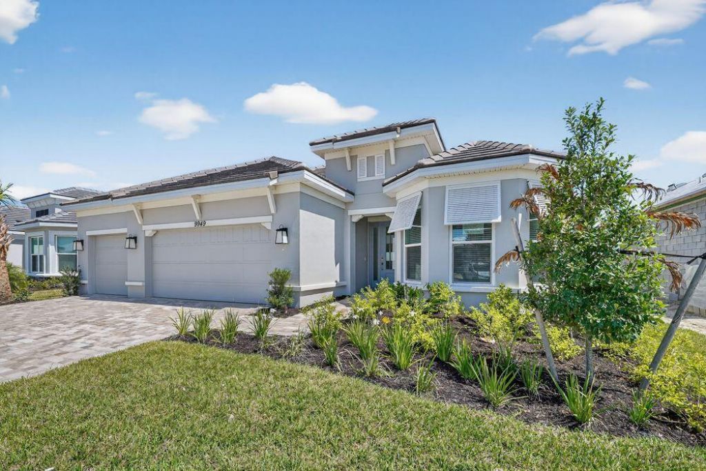 9949 SW Davanti Drive, Port Saint Lucie, FL 34987 Photo