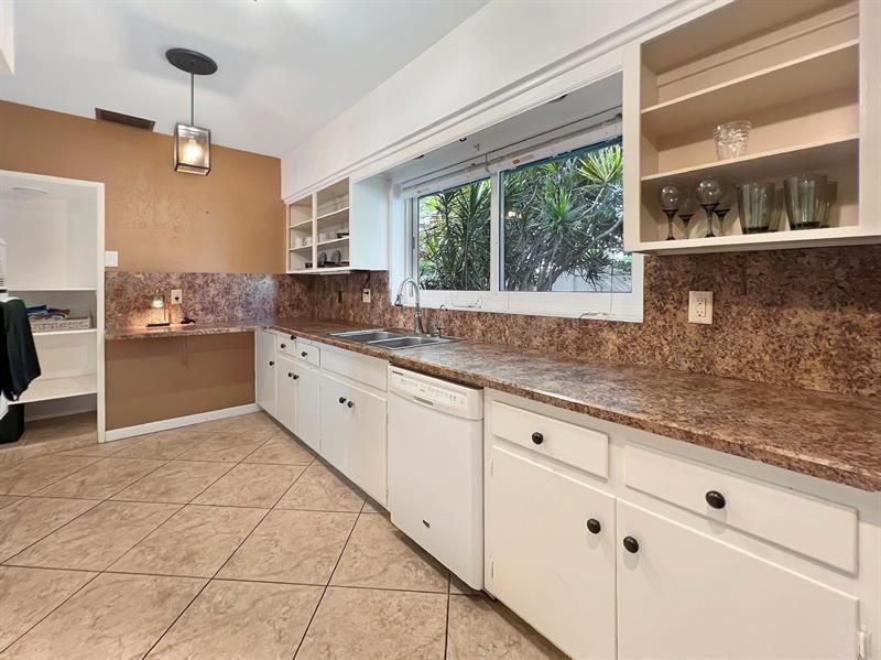 1431 S Ocean Boulevard, Unit 28, Lauderdale by the Sea, FL 33062 Photo