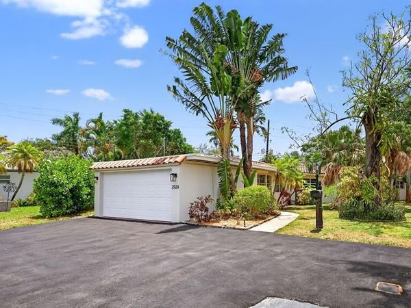 2924 NW 8th Ave, Wilton Manors, FL 33311