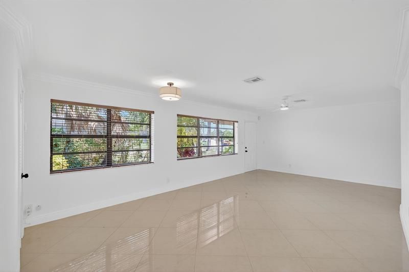 2924 NW 8th Ave, Wilton Manors, FL 33311 Photo