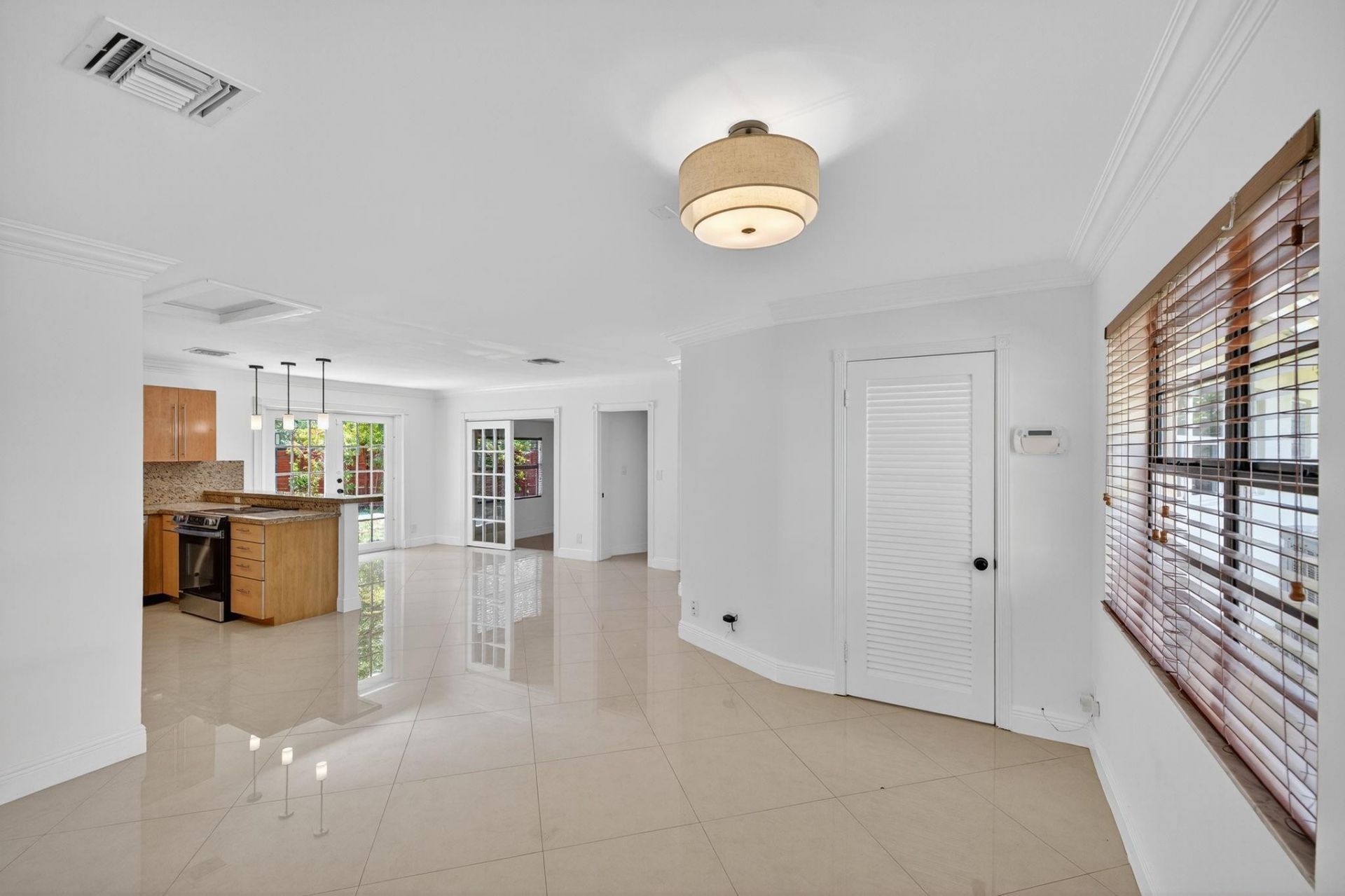 2924 NW 8th Ave, Wilton Manors, FL 33311 Photo