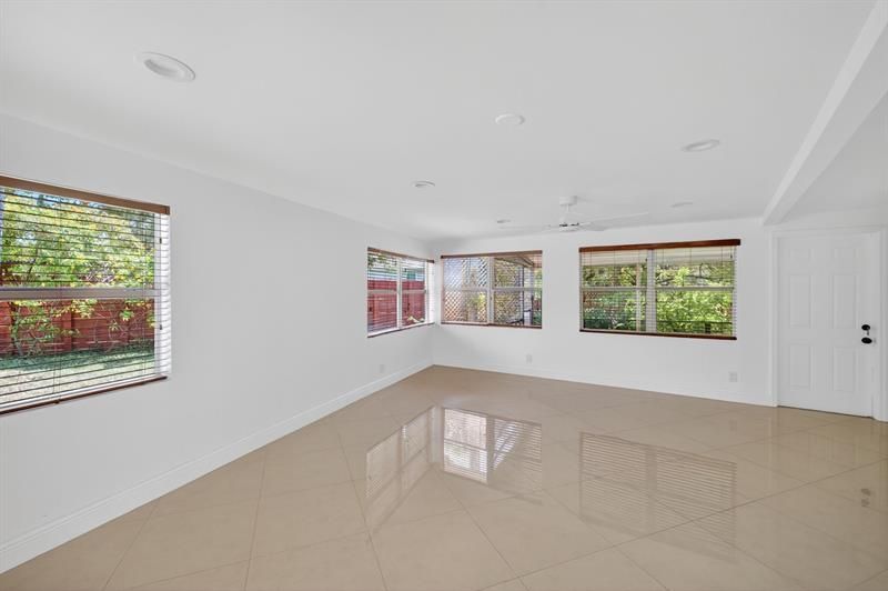 2924 NW 8th Ave, Wilton Manors, FL 33311 Photo