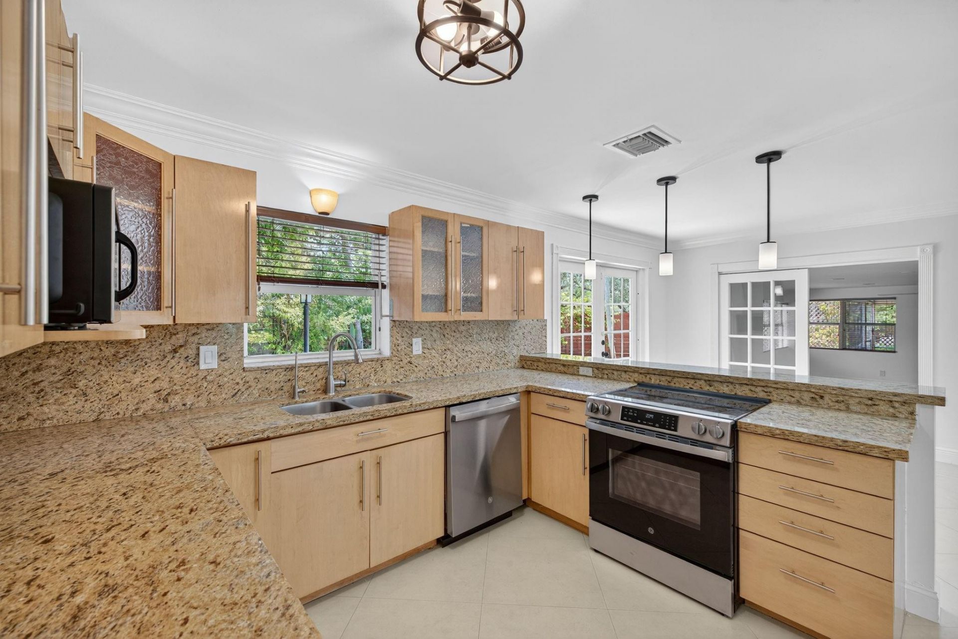 2924 NW 8th Ave, Wilton Manors, FL 33311 Photo