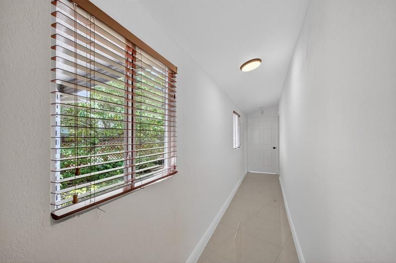 2924 NW 8th Ave, Wilton Manors, FL 33311 Photo