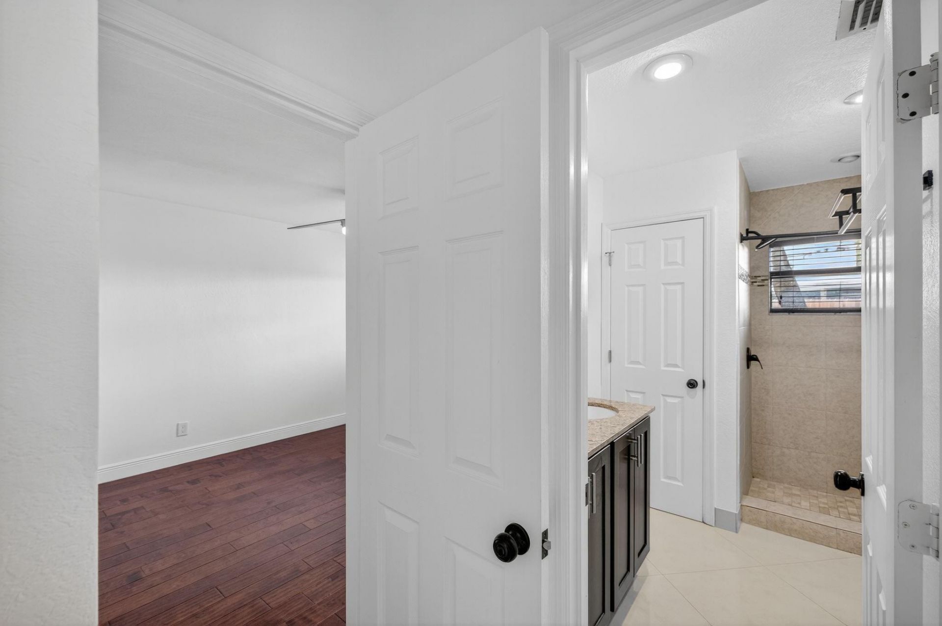 2924 NW 8th Ave, Wilton Manors, FL 33311 Photo