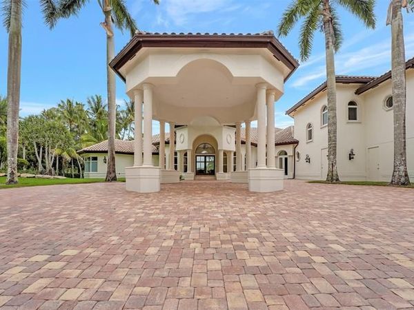 3440 Stallion Ln, Weston, FL 33331