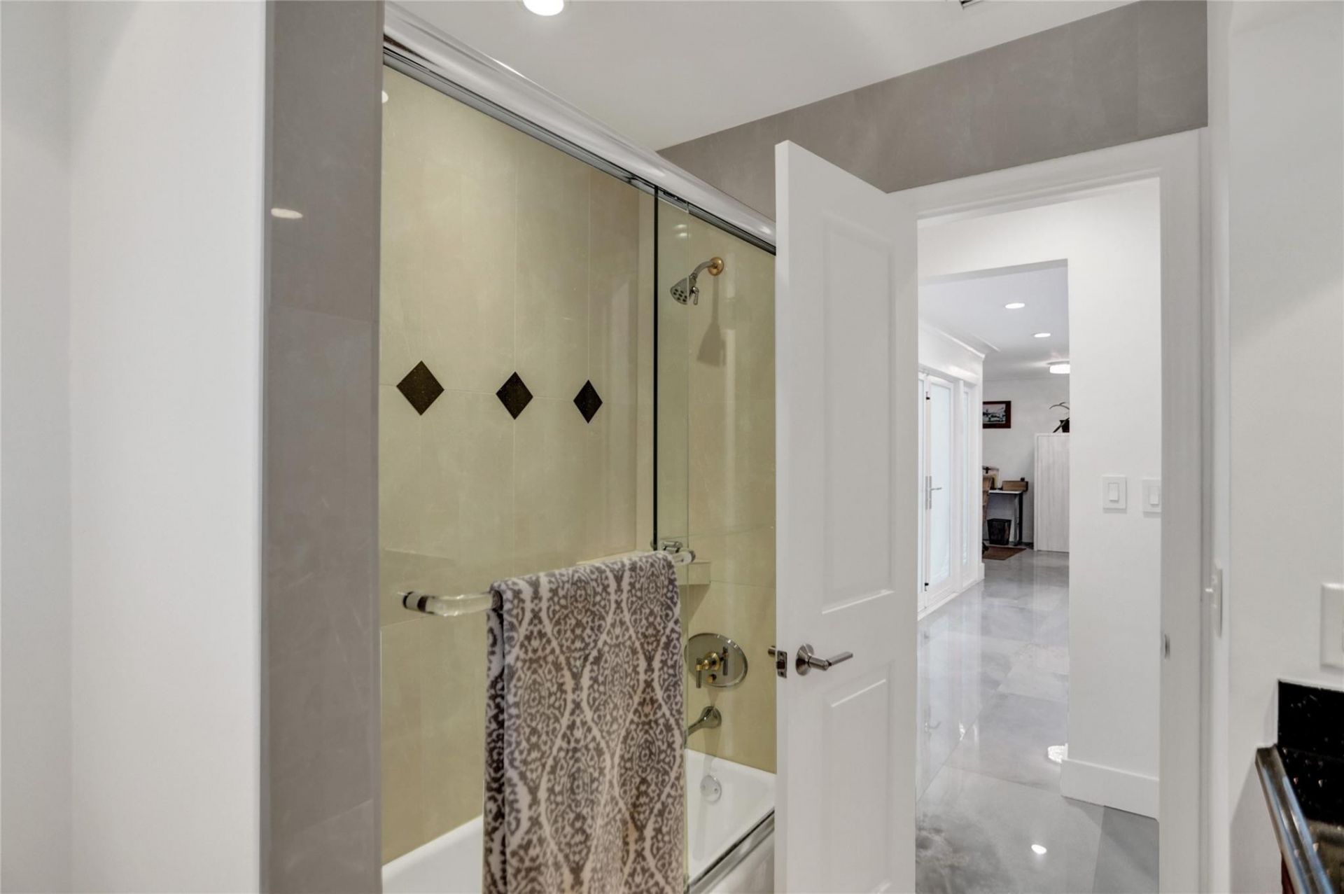 2051 NE 59th Court, Fort Lauderdale, FL 33308 Photo