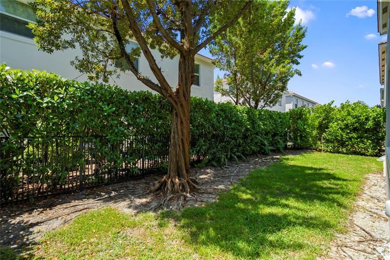 450 Greensboro Way, Boynton Beach, FL 33435 Photo