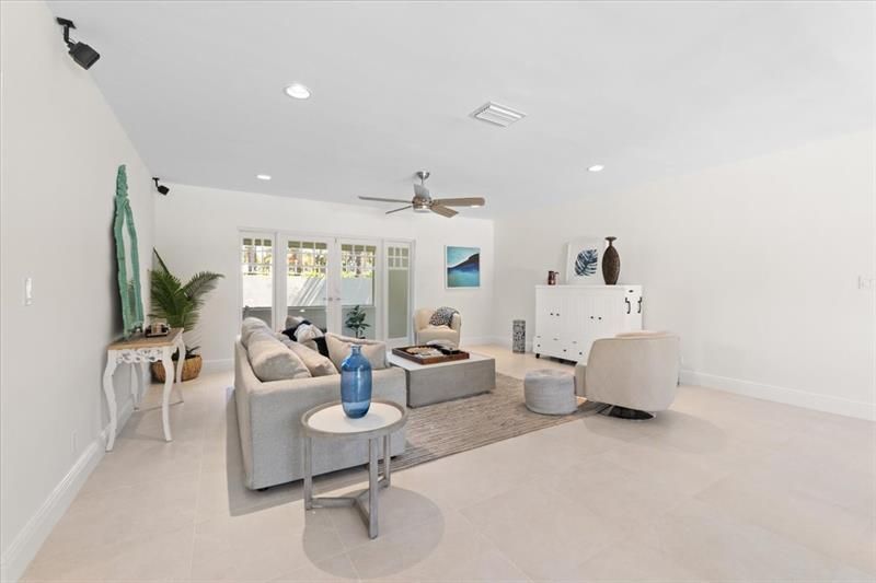 1635 Seabreeze Boulevard, Fort Lauderdale, FL 33316 Photo