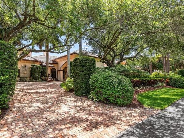 16389 Bridlewood Circle, Delray Beach, FL 33445