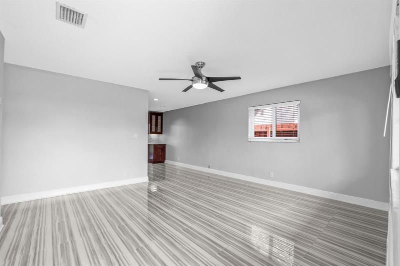 4805 NW 27th Way, Tamarac, FL 33309 Photo