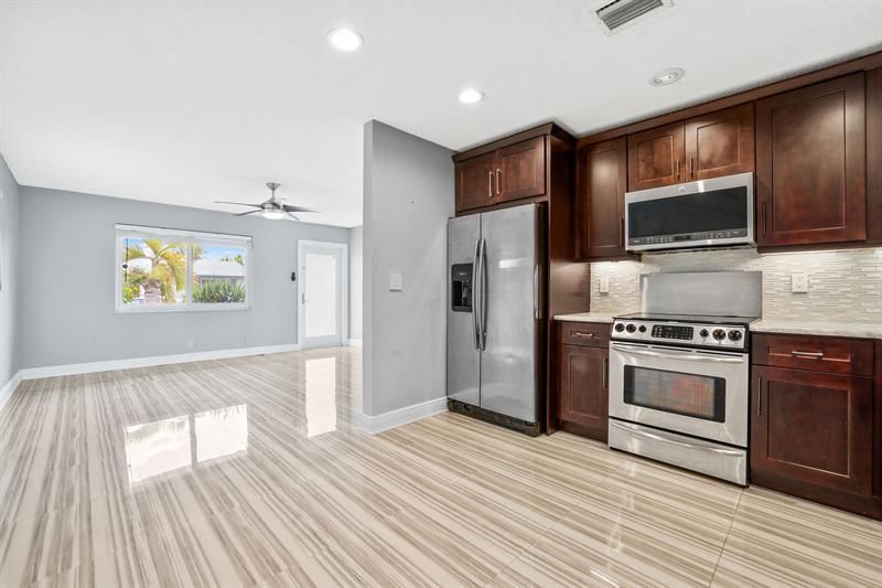 4805 NW 27th Way, Tamarac, FL 33309 Photo