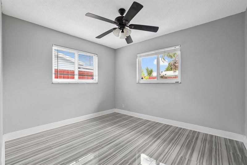 4805 NW 27th Way, Tamarac, FL 33309 Photo