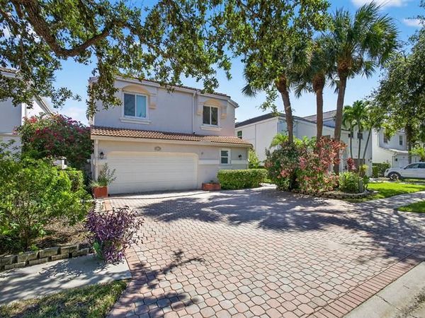 2119 Chagall Cir, West Palm Beach, FL 33409