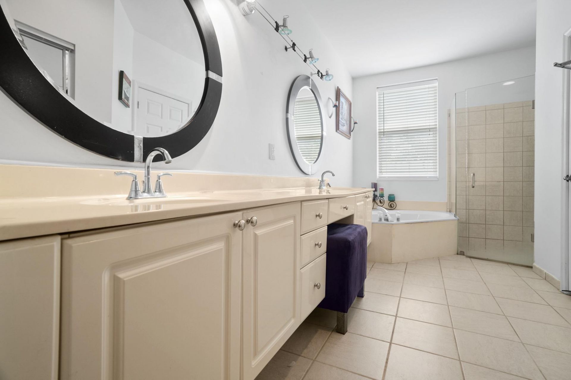 3273 El Camino Real, West Palm Beach, FL 33409 Photo