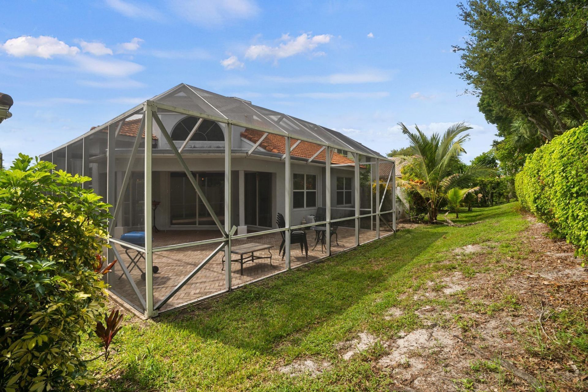 3273 El Camino Real, West Palm Beach, FL 33409 Photo