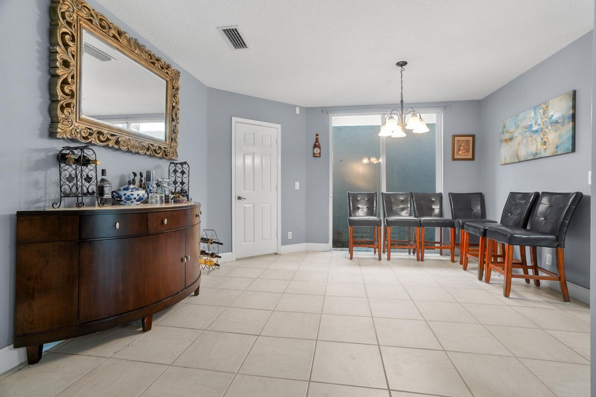 3273 El Camino Real, West Palm Beach, FL 33409 Photo