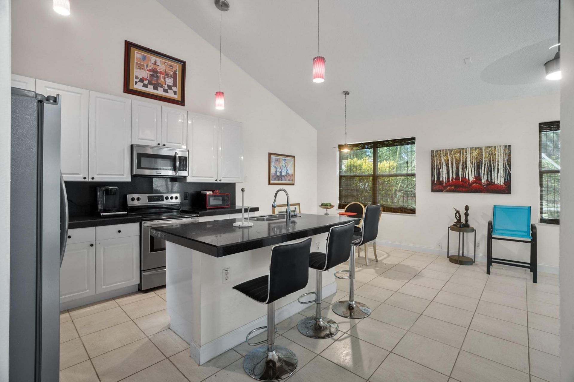 3273 El Camino Real, West Palm Beach, FL 33409 Photo