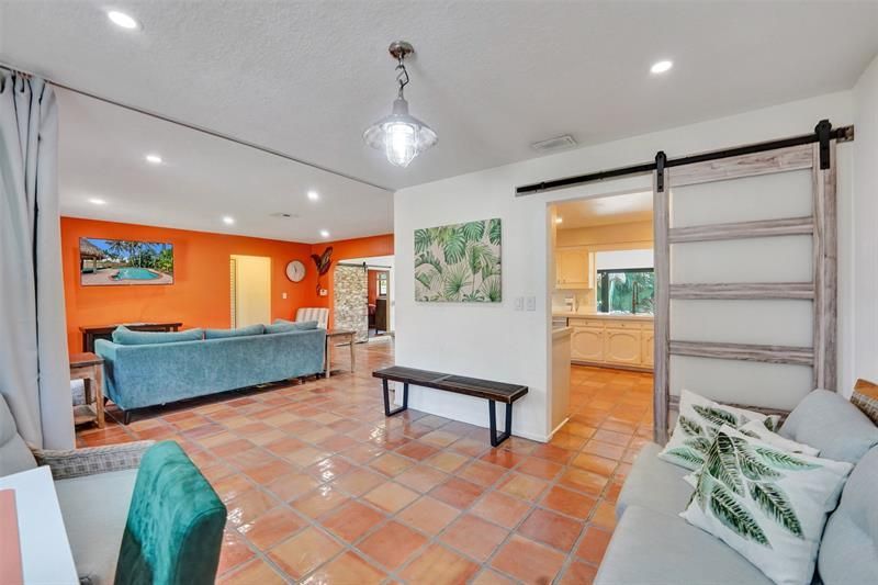 60 SE 10th Street, Pompano Beach, FL 33060 Photo