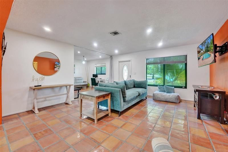 60 SE 10th Street, Pompano Beach, FL 33060 Photo