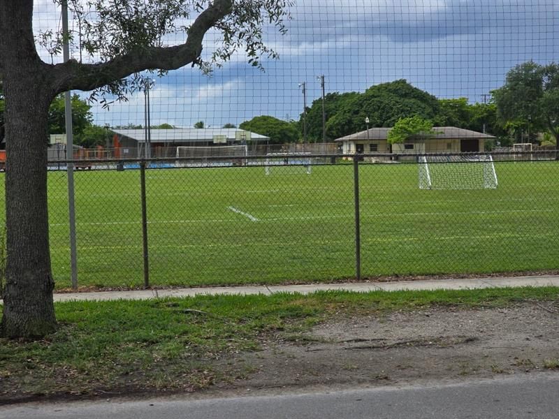 1265 NW 134th St, North Miami, FL 33167 Photo