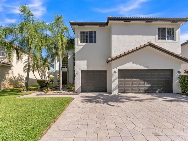 2028 SW 176th Ter, Miramar, FL 33029