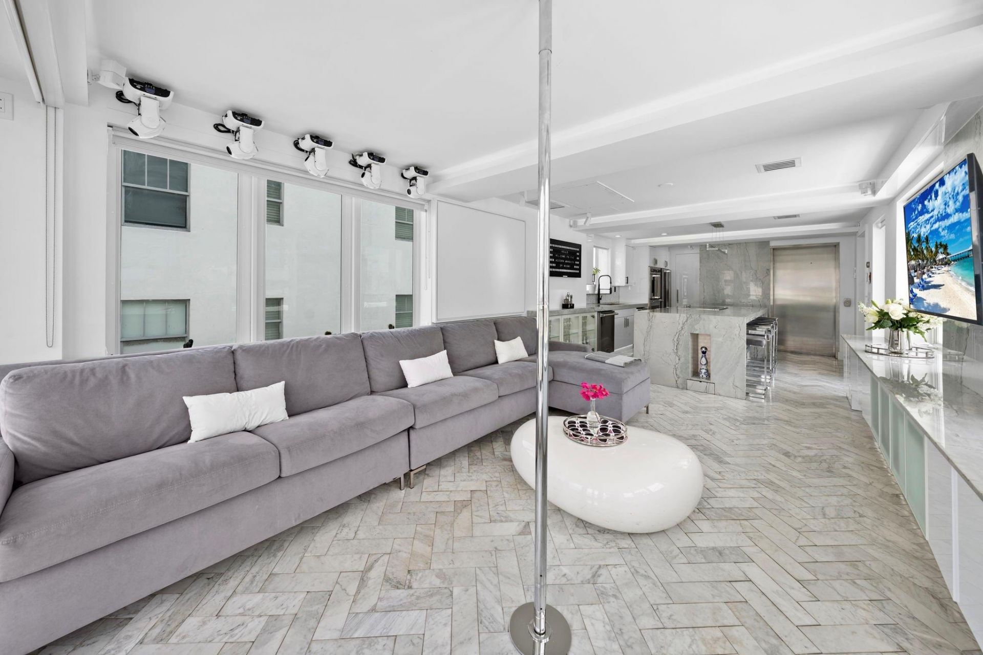 124 11th St, Miami Beach, FL 33139 Photo