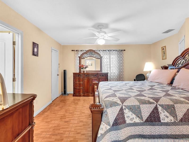 4220 NW 49th Ave, Lauderdale Lakes, FL 33319 Photo