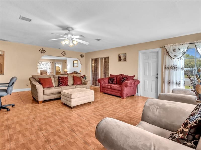 4220 NW 49th Ave, Lauderdale Lakes, FL 33319 Photo