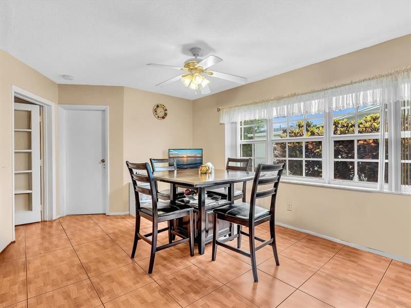 4220 NW 49th Ave, Lauderdale Lakes, FL 33319 Photo