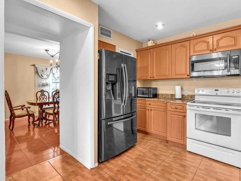 4220 NW 49th Ave, Lauderdale Lakes, FL 33319 Photo