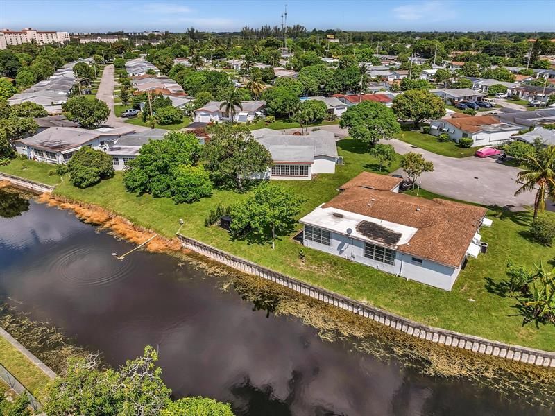 4220 NW 49th Ave, Lauderdale Lakes, FL 33319 Photo