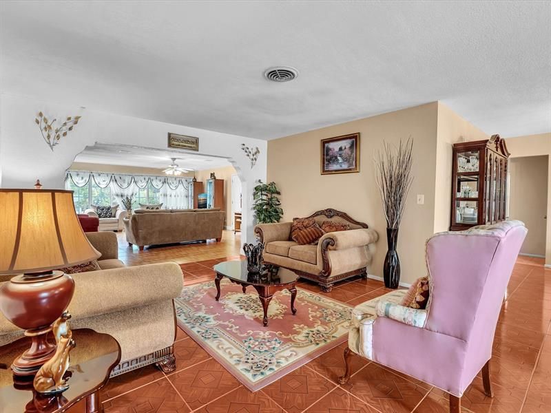 4220 NW 49th Ave, Lauderdale Lakes, FL 33319 Photo