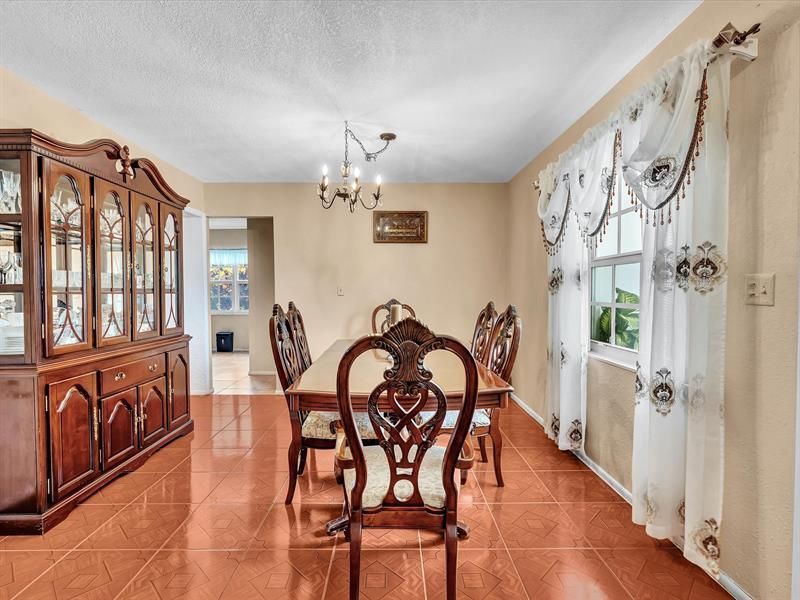 4220 NW 49th Ave, Lauderdale Lakes, FL 33319 Photo