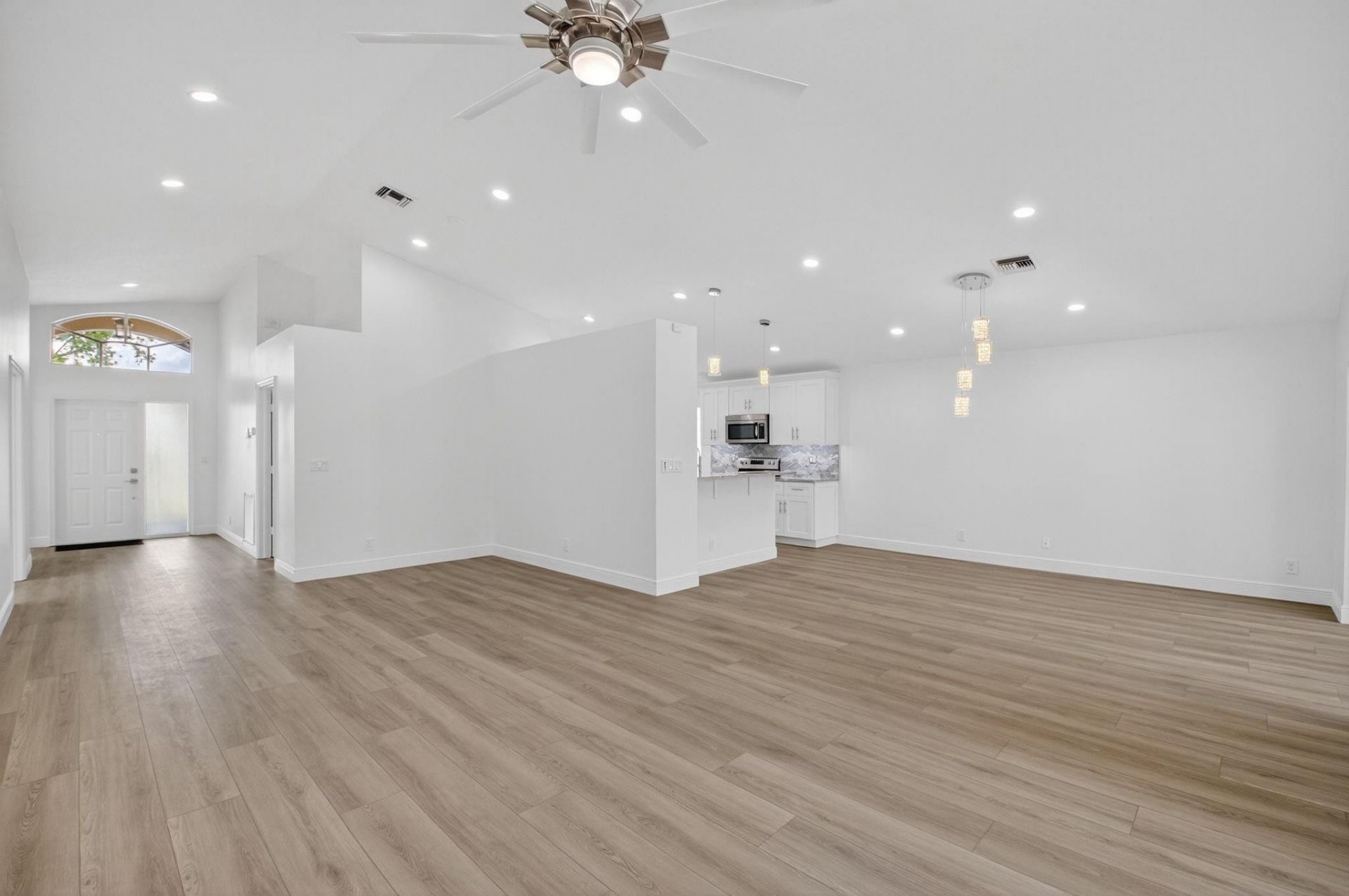 5891 Royal Isles Boulevard, Boynton Beach, FL 33437 Photo