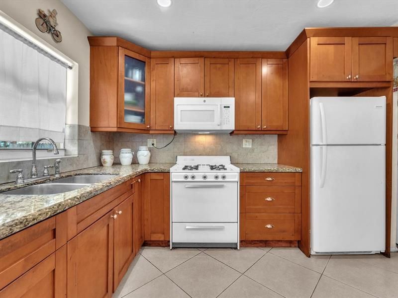 6772 Camelia Drive, Miramar, FL 33023 Photo