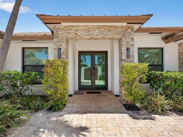 2460 NE 36th St, Fort Lauderdale, FL 33308