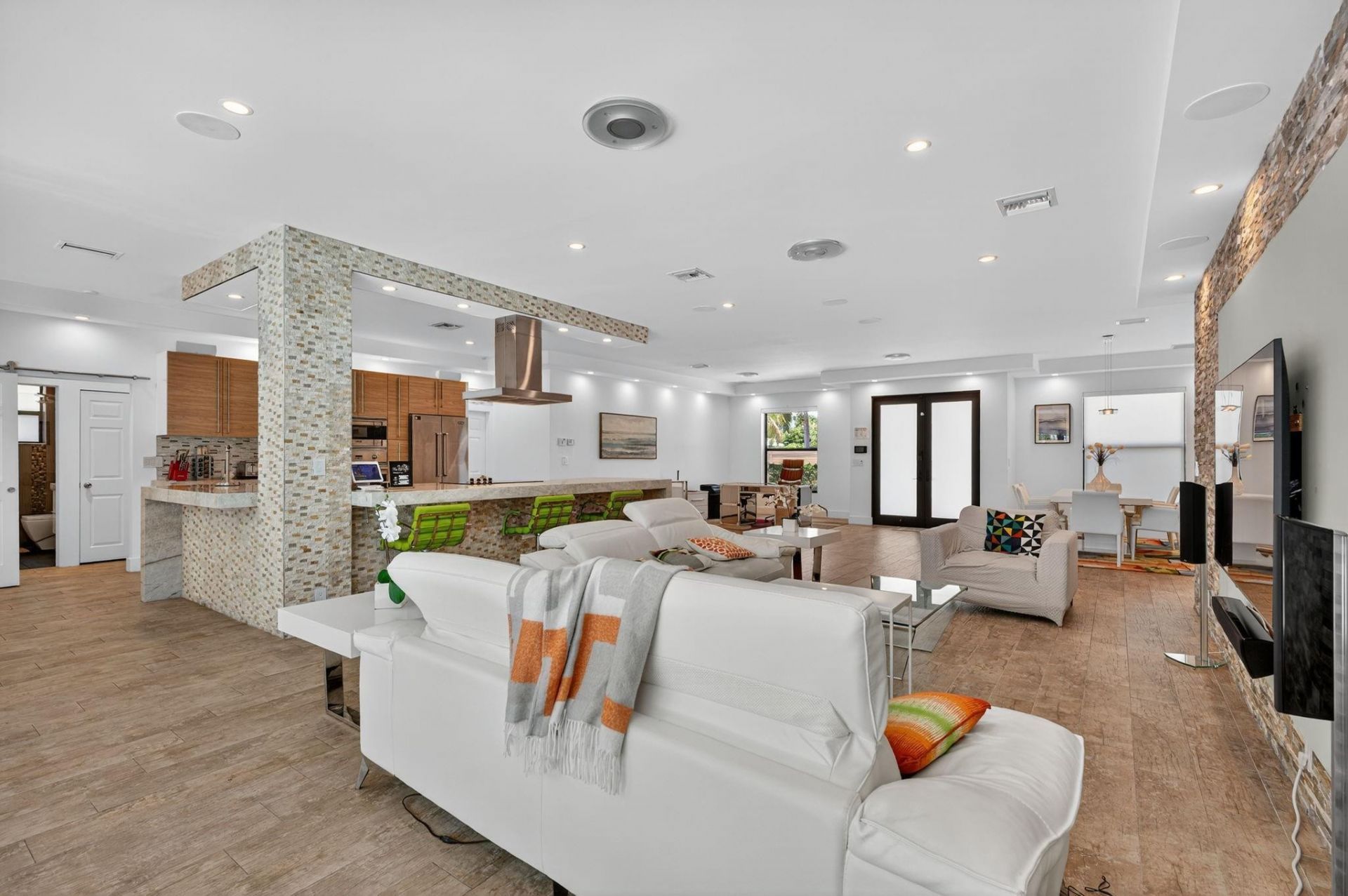 2460 NE 36th Street, Fort Lauderdale, FL 33308 Photo