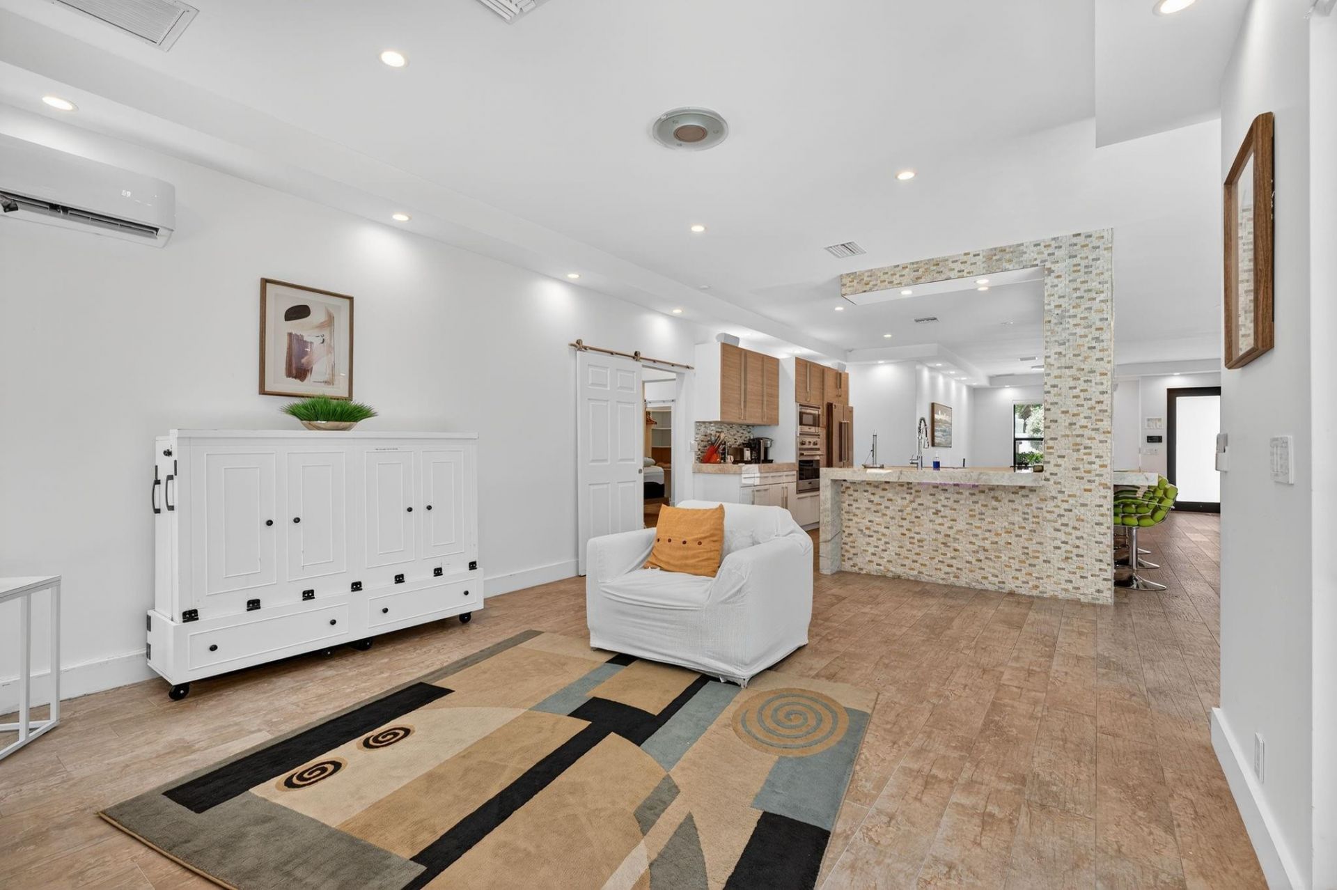 2460 NE 36th Street, Fort Lauderdale, FL 33308 Photo