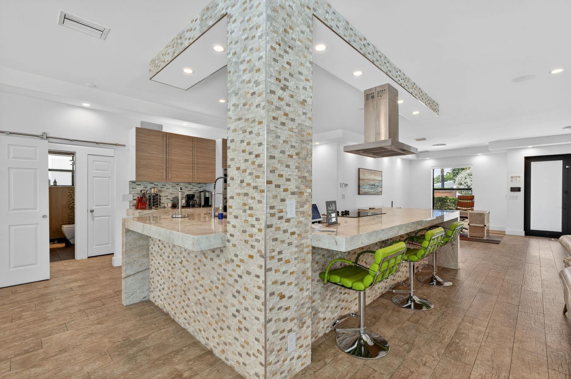 2460 NE 36th Street, Fort Lauderdale, FL 33308 Photo