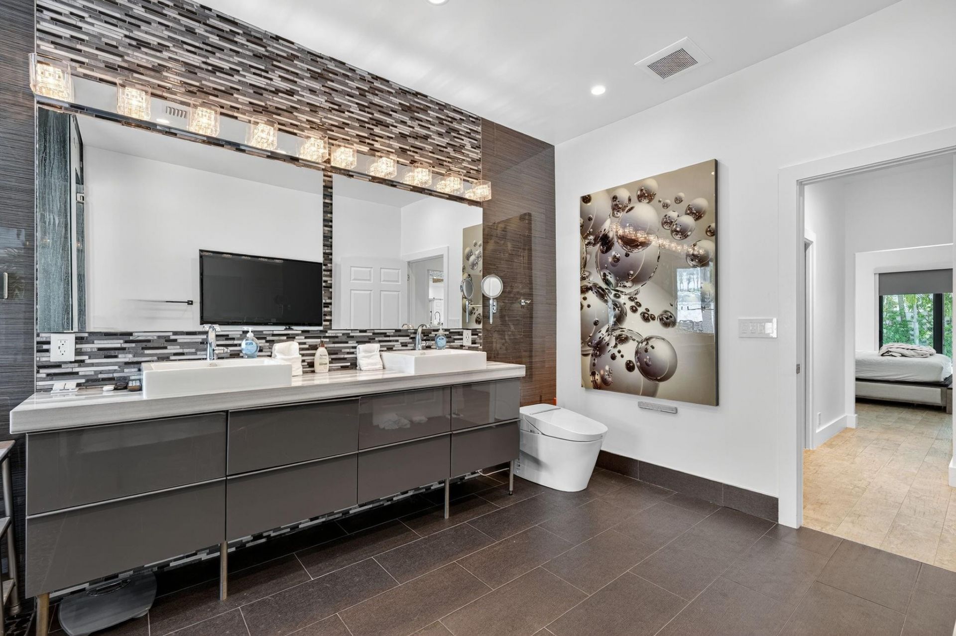 2460 NE 36th Street, Fort Lauderdale, FL 33308 Photo