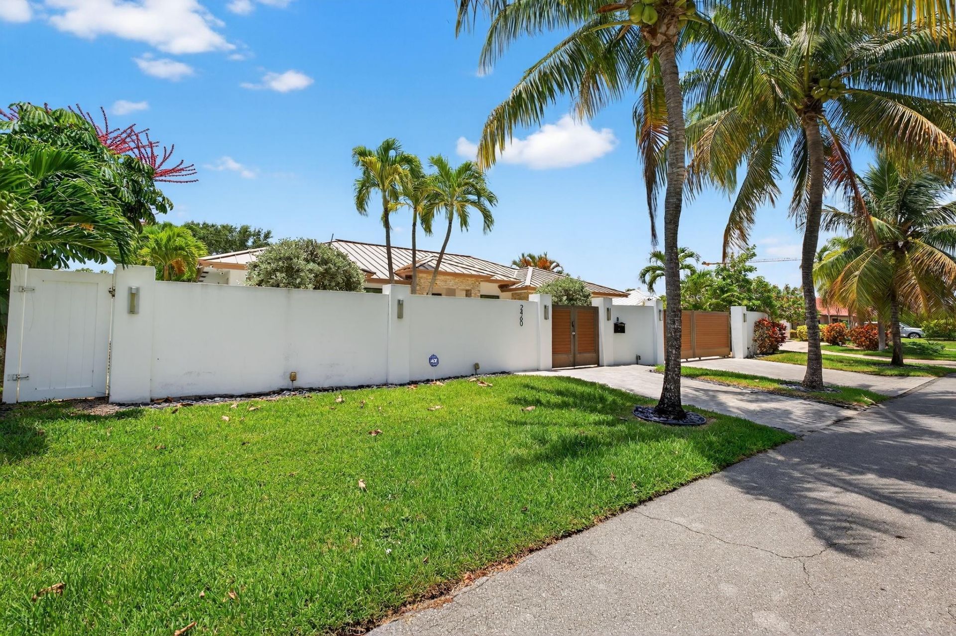 2460 NE 36th Street, Fort Lauderdale, FL 33308 Photo